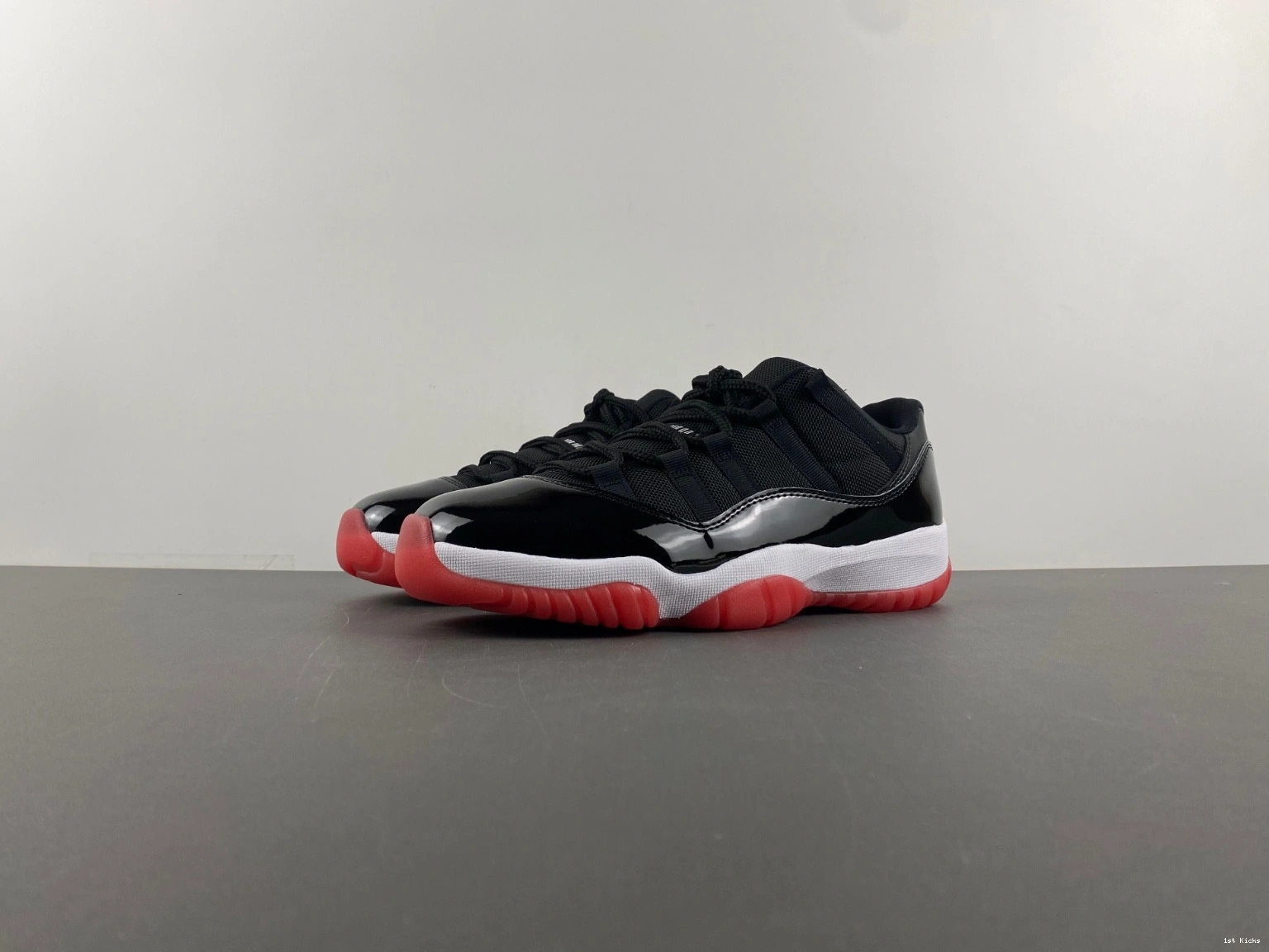 Low Jordan 'Bred' 2025 FV5104-006 11 Air Retro 0308